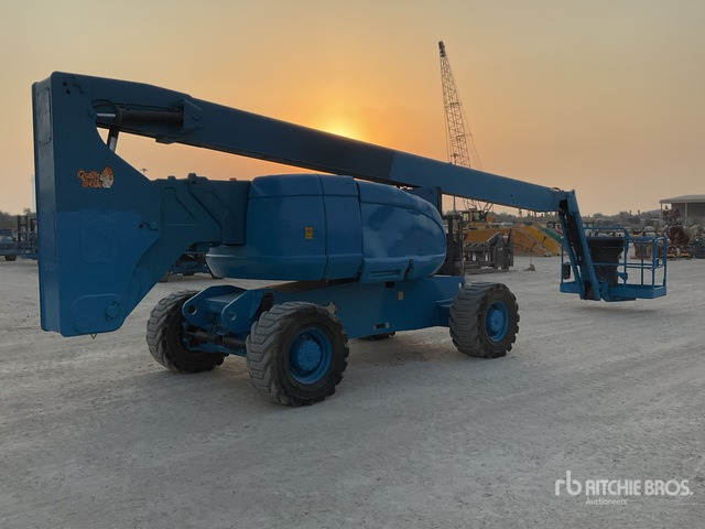 2005 JLG 800AJ 4WD Diesel Articulating Boom Lift - رافعات سلة مفصلية: صور 4 2005 JLG 800AJ 4WD Diesel Articulating Boom Lift - رافعات سلة مفصلية: صور 4
