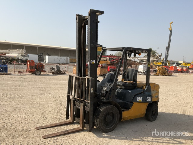 2006 Cat DE30NT 3 ton Forklift - رافعة شوكية ديزل: صور 1 2006 Cat DE30NT 3 ton Forklift - رافعة شوكية ديزل: صور 1