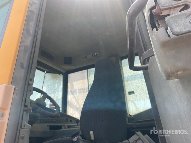 2006 Volvo A40D (Inoperable) Articulated Dump Truck - شاحنة مفصلية: صور 5 2006 Volvo A40D (Inoperable) Articulated Dump Truck - شاحنة مفصلية: صور 5
