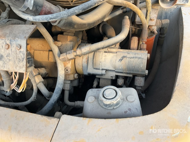 2007 Cat 906 - اللودر بعجل: صور 5 2007 Cat 906 - اللودر بعجل: صور 5