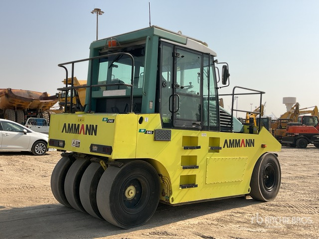 2008 Ammann AP240 8 Wheel Pneumatic Roller - مدحلة الأسفلت: صور 3 2008 Ammann AP240 8 Wheel Pneumatic Roller - مدحلة الأسفلت: صور 3