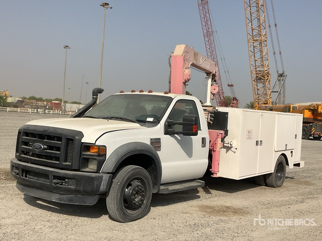 2008 Ford F550 XL Super Duty 4x4 Service Truck - سيارة بلدية: صور 1 2008 Ford F550 XL Super Duty 4x4 Service Truck - سيارة بلدية: صور 1