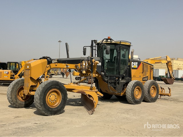 2010 Cat 140M - آلة تسوية الأرض: صور 1 2010 Cat 140M - آلة تسوية الأرض: صور 1
