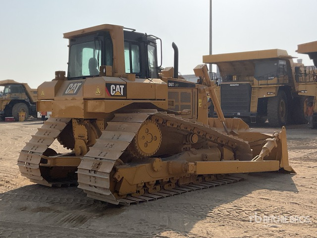 2011 Cat D6TLGP - بلدوزر: صور 4 2011 Cat D6TLGP - بلدوزر: صور 4