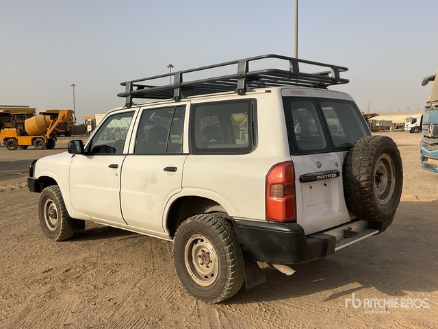 2013 Nissan Patrol GL 4x4 SUV - سيارة دفع رباعي: صور 2 2013 Nissan Patrol GL 4x4 SUV - سيارة دفع رباعي: صور 2