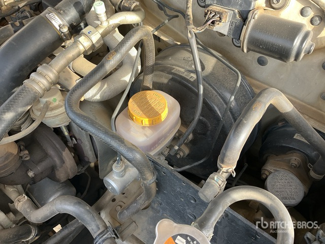 2013 Nissan Patrol GL 4x4 SUV - سيارة دفع رباعي: صور 4 2013 Nissan Patrol GL 4x4 SUV - سيارة دفع رباعي: صور 4