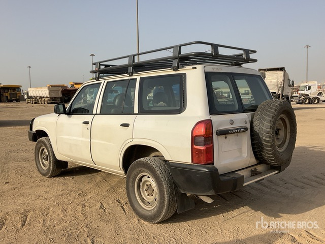 2013 Nissan Patrol GL 4x4 SUV - سيارة دفع رباعي: صور 2 2013 Nissan Patrol GL 4x4 SUV - سيارة دفع رباعي: صور 2