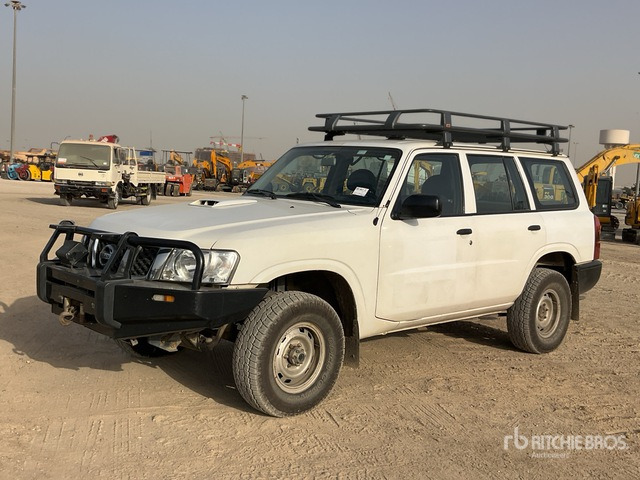 2013 Nissan Patrol GL 4x4 SUV - سيارة دفع رباعي: صور 1 2013 Nissan Patrol GL 4x4 SUV - سيارة دفع رباعي: صور 1