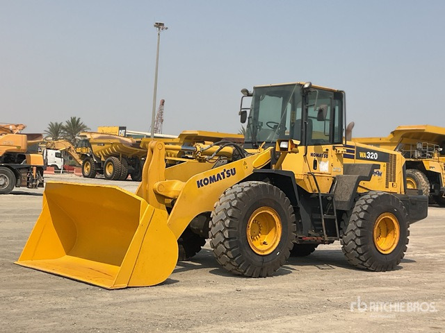 2014 Komatsu WA320-5 - اللودر بعجل: صور 1 2014 Komatsu WA320-5 - اللودر بعجل: صور 1