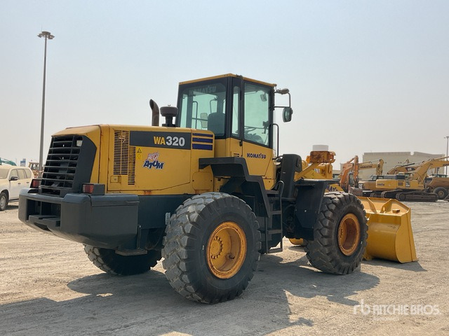 2014 Komatsu WA320-5 - اللودر بعجل: صور 4 2014 Komatsu WA320-5 - اللودر بعجل: صور 4