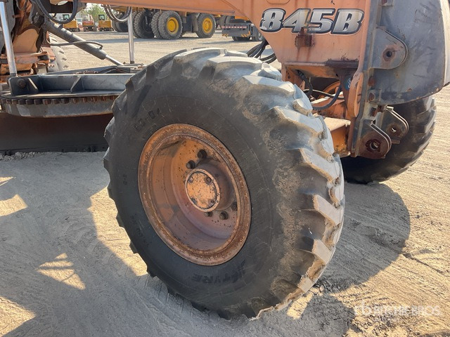 2016 Case 845B Motor Grader - آلة تسوية الأرض: صور 4 2016 Case 845B Motor Grader - آلة تسوية الأرض: صور 4