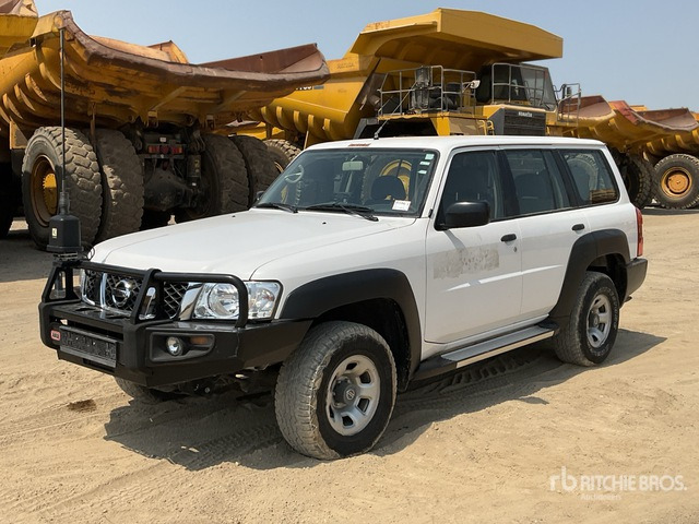 2018 Nissan Patrol GL 4x4 SUV - سيارة دفع رباعي: صور 2 2018 Nissan Patrol GL 4x4 SUV - سيارة دفع رباعي: صور 2