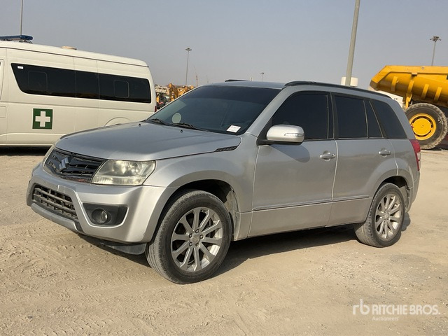 2018 Suzuki Grand Vitara 4x4 SUV - سيارة دفع رباعي: صور 1 2018 Suzuki Grand Vitara 4x4 SUV - سيارة دفع رباعي: صور 1