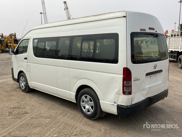 2018 Toyota Hiace 4x2 15-Seat Mini Bus - حافلة: صور 3 2018 Toyota Hiace 4x2 15-Seat Mini Bus - حافلة: صور 3