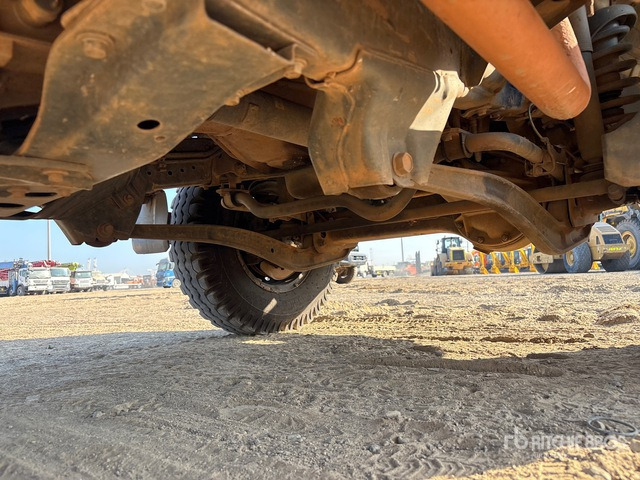 2018 Toyota Land Cruiser 78R 4x4 SUV - سيارة دفع رباعي: صور 5 2018 Toyota Land Cruiser 78R 4x4 SUV - سيارة دفع رباعي: صور 5