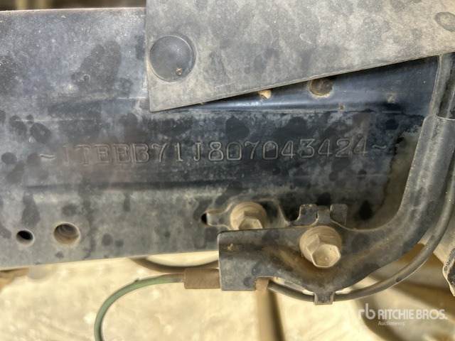 2018 Toyota Land Cruiser LX 76L 4x4 SUV - سيارة دفع رباعي: صور 3 2018 Toyota Land Cruiser LX 76L 4x4 SUV - سيارة دفع رباعي: صور 3