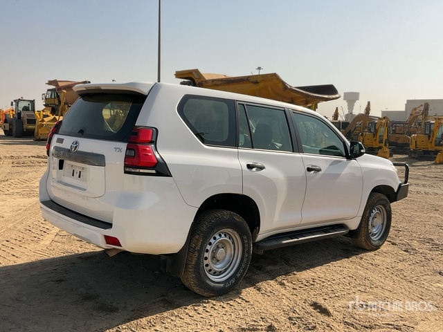2018 Toyota Prado TX 150L 4x4 SUV - سيارة دفع رباعي: صور 3 2018 Toyota Prado TX 150L 4x4 SUV - سيارة دفع رباعي: صور 3