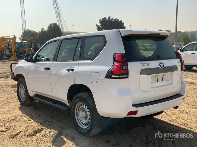 2018 Toyota Prado TX 150L 4x4 SUV - سيارة دفع رباعي: صور 2 2018 Toyota Prado TX 150L 4x4 SUV - سيارة دفع رباعي: صور 2