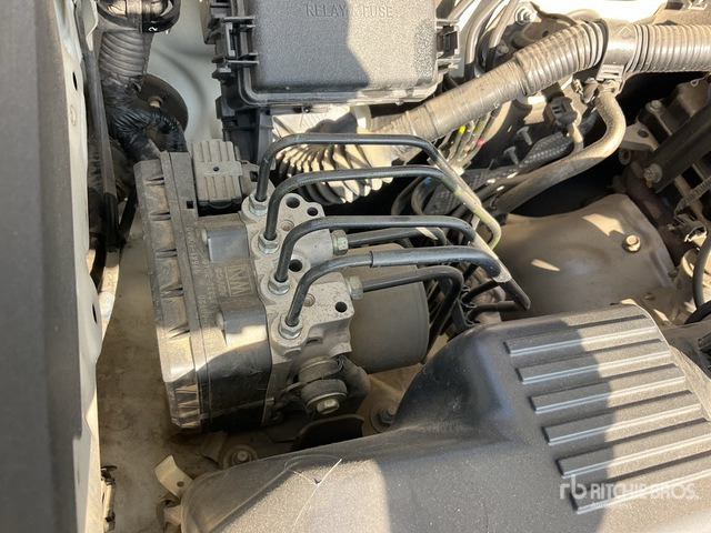 2018 Toyota Prado TX 150L 4x4 SUV - سيارة دفع رباعي: صور 4 2018 Toyota Prado TX 150L 4x4 SUV - سيارة دفع رباعي: صور 4