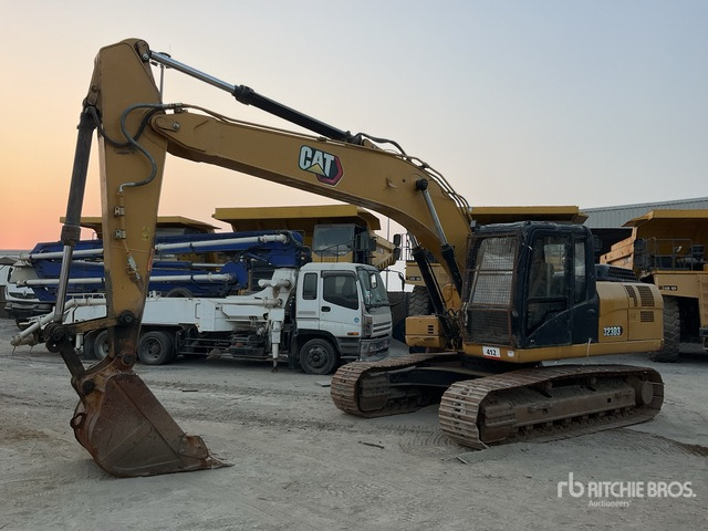 2022 Cat 323D3 - حفارات زحافة: صور 1 2022 Cat 323D3 - حفارات زحافة: صور 1