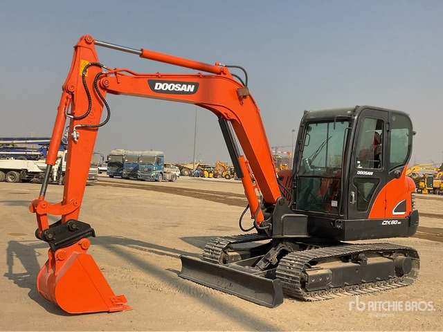 2022 Doosan DX60 Tracked Excavator - حفارات زحافة: صور 1 2022 Doosan DX60 Tracked Excavator - حفارات زحافة: صور 1