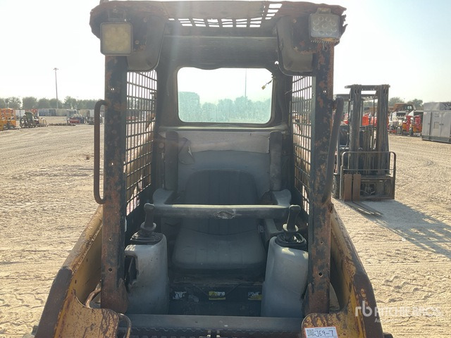 Cat 216B3 Skid Steer Loader - شيول صغير: صور 5 Cat 216B3 Skid Steer Loader - شيول صغير: صور 5