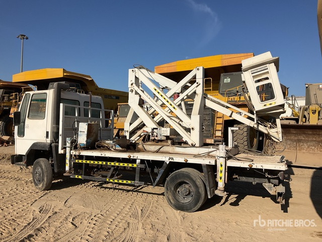 Iveco / Ashok Leyland Cargo 712 Bucket Truck - مصاعد الازدهار محمولة على شاحنة: صور 2 Iveco / Ashok Leyland Cargo 712 Bucket Truck - مصاعد الازدهار محمولة على شاحنة: صور 2