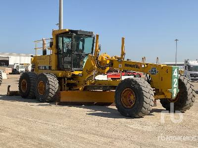 KOMATSU GD825A-2 - آلة تسوية الأرض: صور 4 KOMATSU GD825A-2 - آلة تسوية الأرض: صور 4