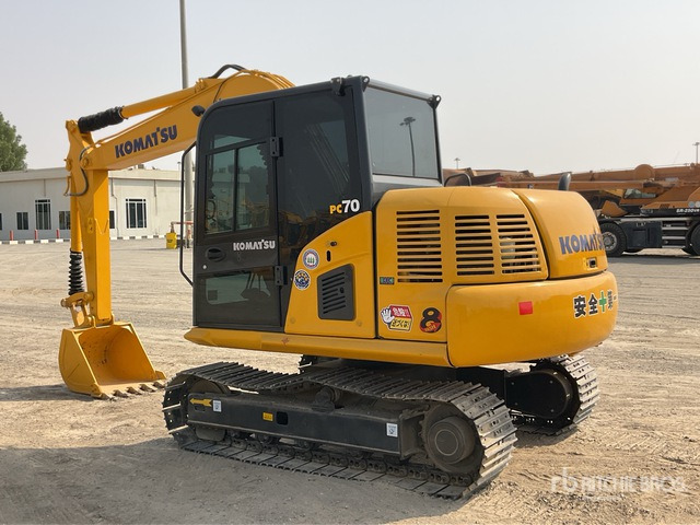 Komatsu PC70-8 - حفارة مصغرة: صور 3 Komatsu PC70-8 - حفارة مصغرة: صور 3