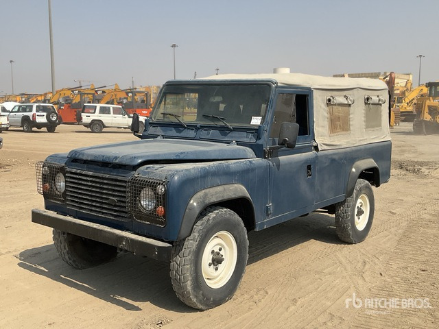 Land Rover 110 - سيارة: صور 3 Land Rover 110 - سيارة: صور 3