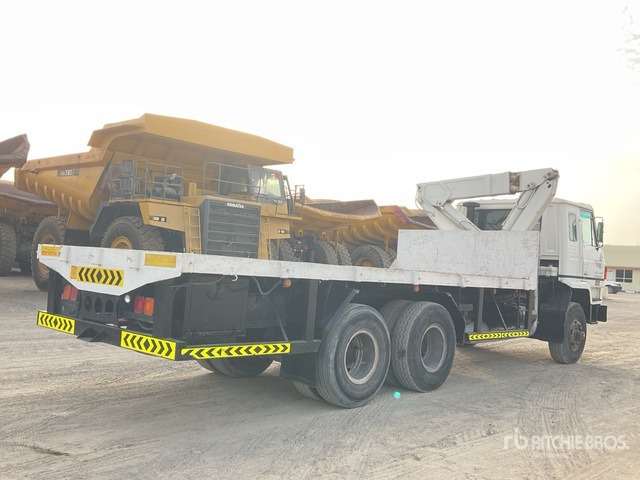 Nissan TF20 - شاحنات مسطحة, شاحنة كرين: صور 4 Nissan TF20 - شاحنات مسطحة, شاحنة كرين: صور 4