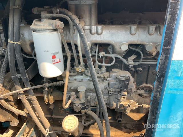 Tadano AR1000MS - رافعة لجميع التضاريس: صور 5 Tadano AR1000MS - رافعة لجميع التضاريس: صور 5