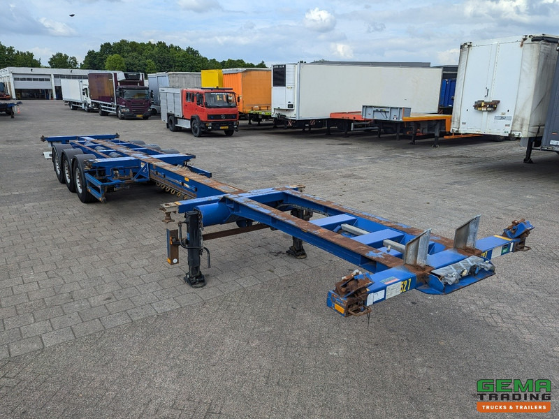 Broshuis MFCC 3-Assen SAF - Lift as - Schijfremmen - Alle aansluitingen - شاحنات الحاويات/ جسم علوي قابل للتغيير نصف مقطورة: صور 4 Broshuis MFCC 3-Assen SAF - Lift as - Schijfremmen - Alle aansluitingen - شاحنات الحاويات/ جسم علوي قابل للتغيير نصف مقطورة: صور 4