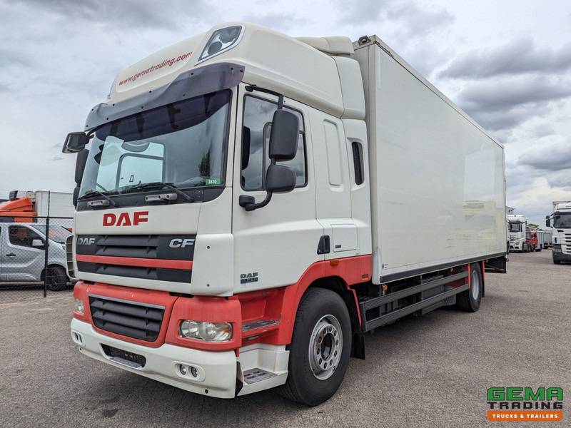 DAF CF85.410 4x2 Spacecab Euro5 - Geïsoleerde bak 7.6m - Laadklep 1500kg - Reservewiel - بصندوق مغلق شاحنة: صور 1 DAF CF85.410 4x2 Spacecab Euro5 - Geïsoleerde bak 7.6m - Laadklep 1500kg - Reservewiel - بصندوق مغلق شاحنة: صور 1