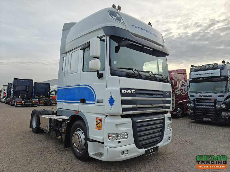 DAF FT XF105.460 4x2 Superspacecab Euro5 - Retarder - Handgeschakeld - Luchtvering - BelgischeRegistratie - شاحنة جرار: صور 2 DAF FT XF105.460 4x2 Superspacecab Euro5 - Retarder - Handgeschakeld - Luchtvering - BelgischeRegistratie - شاحنة جرار: صور 2
