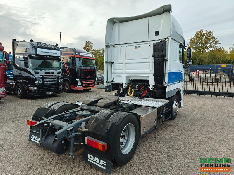 DAF FT XF105.460 4x2 Superspacecab Euro5 - Retarder - Handgeschakeld - Luchtvering - BelgischeRegistratie - شاحنة جرار: صور 3 DAF FT XF105.460 4x2 Superspacecab Euro5 - Retarder - Handgeschakeld - Luchtvering - BelgischeRegistratie - شاحنة جرار: صور 3