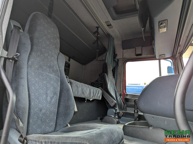 بصندوق مغلق شاحنة DAF XF95.430 4x2 Spacecab Euro2 - Retarder - Geslotenbak 7.7m - Handgeschakeld - Vangmuil: صور 16 بصندوق مغلق شاحنة DAF XF95.430 4x2 Spacecab Euro2 - Retarder - Geslotenbak 7.7m - Handgeschakeld - Vangmuil: صور 16