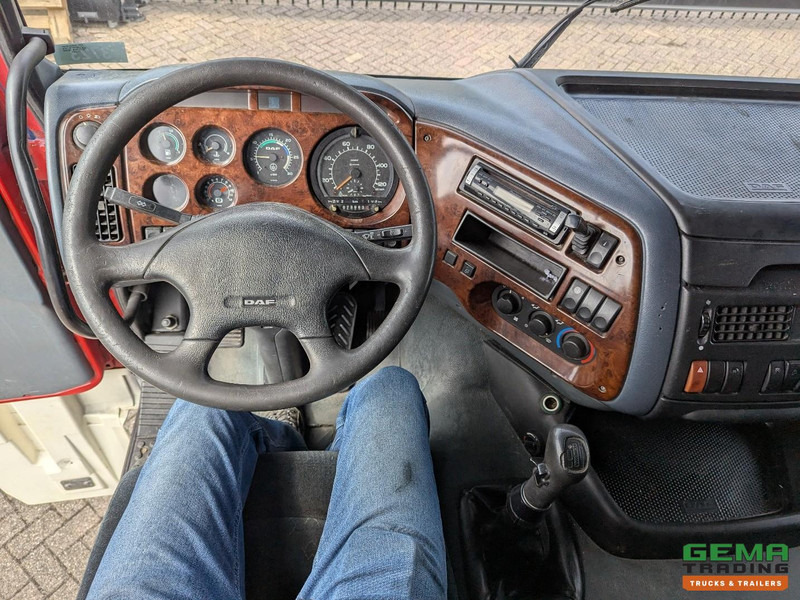بصندوق مغلق شاحنة DAF XF95.430 4x2 Spacecab Euro2 - Retarder - Geslotenbak 7.7m - Handgeschakeld - Vangmuil: صور 14 بصندوق مغلق شاحنة DAF XF95.430 4x2 Spacecab Euro2 - Retarder - Geslotenbak 7.7m - Handgeschakeld - Vangmuil: صور 14