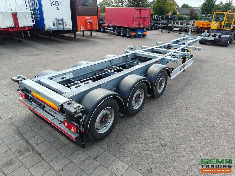 Fliegl SDS01 3-Assen SAF - LiftAs - Schijfremmen - Alle Aansluitingen - Gegalvaniseerd - Kop/KontSchuiver - Ongebruikt! - شاحنات الحاويات/ جسم علوي قابل للتغيير نصف مقطورة: صور 4 Fliegl SDS01 3-Assen SAF - LiftAs - Schijfremmen - Alle Aansluitingen - Gegalvaniseerd - Kop/KontSchuiver - Ongebruikt! - شاحنات الحاويات/ جسم علوي قابل للتغيير نصف مقطورة: صور 4