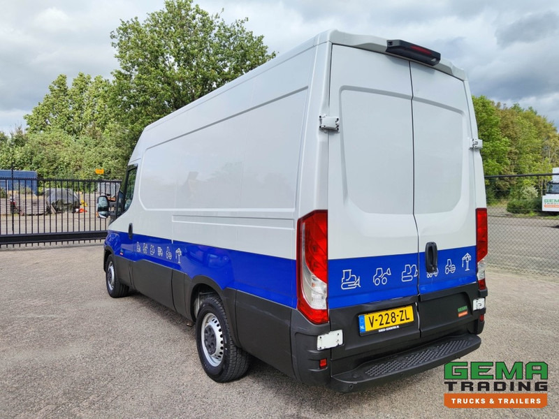 Iveco Daily 35S12 Euro6 Bestelbus L2 H2 - Handgeschakeld - Airco (A116) - فان: صور 4 Iveco Daily 35S12 Euro6 Bestelbus L2 H2 - Handgeschakeld - Airco (A116) - فان: صور 4