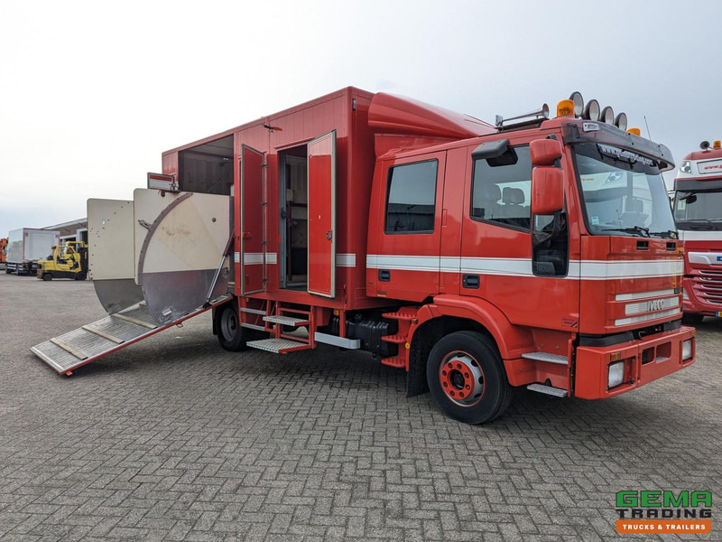 Iveco Tector ML120E24D 4x2 Euro3 DubbelCabine - Paardenwagen 3-Paards - Kleedruimte - Hydraulische klep- TOP! - شاحنة نقل خيل: صور 1 Iveco Tector ML120E24D 4x2 Euro3 DubbelCabine - Paardenwagen 3-Paards - Kleedruimte - Hydraulische klep- TOP! - شاحنة نقل خيل: صور 1