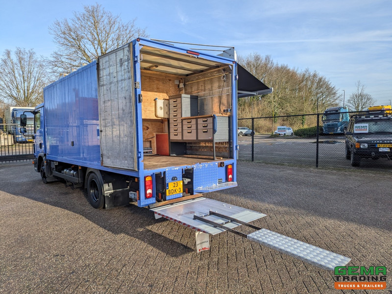 MAN TGL 7.150 4x2 Dagcabine Euro6 - Camper/Kart/Motor/ Mobiele Werkplaats - Laadklep 750KG - Zonnepaneel - شاحنة: صور 2 MAN TGL 7.150 4x2 Dagcabine Euro6 - Camper/Kart/Motor/ Mobiele Werkplaats - Laadklep 750KG - Zonnepaneel - شاحنة: صور 2