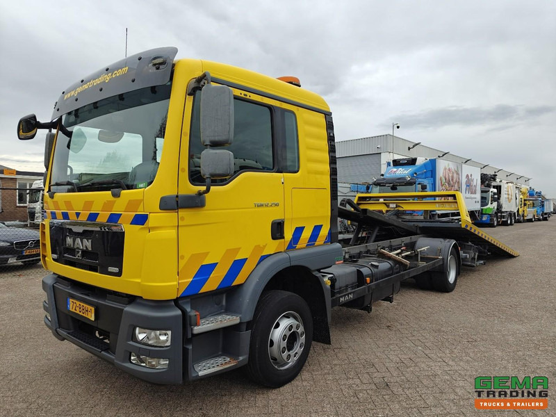 MAN TGM 12.250 4x2 Dagcabine (6 pl) Euro5 - Falkom FAS5000 + FAL2000 + Lier 3600KG - Afstandsbediening - سيارة السحب للتصليح: صور 1 MAN TGM 12.250 4x2 Dagcabine (6 pl) Euro5 - Falkom FAS5000 + FAL2000 + Lier 3600KG - Afstandsbediening - سيارة السحب للتصليح: صور 1