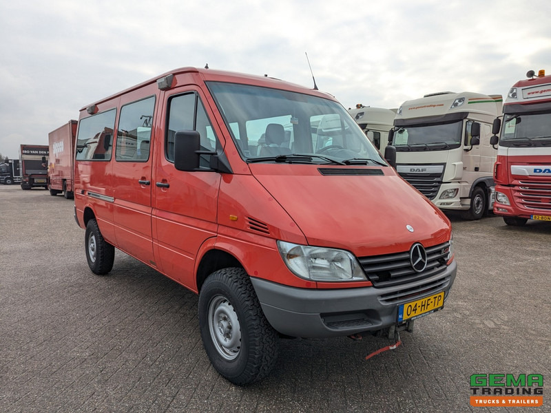 Mercedes-Benz 316 CDI 4x4 Euro3 - 59.000km - 9 Persoons - Lier - 3 Sperren! Hoge en Lage Gearing - صغيرة, ميكروباص: صور 2 Mercedes-Benz 316 CDI 4x4 Euro3 - 59.000km - 9 Persoons - Lier - 3 Sperren! Hoge en Lage Gearing - صغيرة, ميكروباص: صور 2