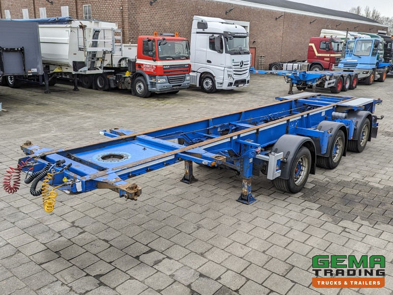 Renders ROC16.27 3-Assen SAF Schijfremmen - X-Steering - 30FT - شاحنات الحاويات/ جسم علوي قابل للتغيير نصف مقطورة: صور 3 Renders ROC16.27 3-Assen SAF Schijfremmen - X-Steering - 30FT - شاحنات الحاويات/ جسم علوي قابل للتغيير نصف مقطورة: صور 3