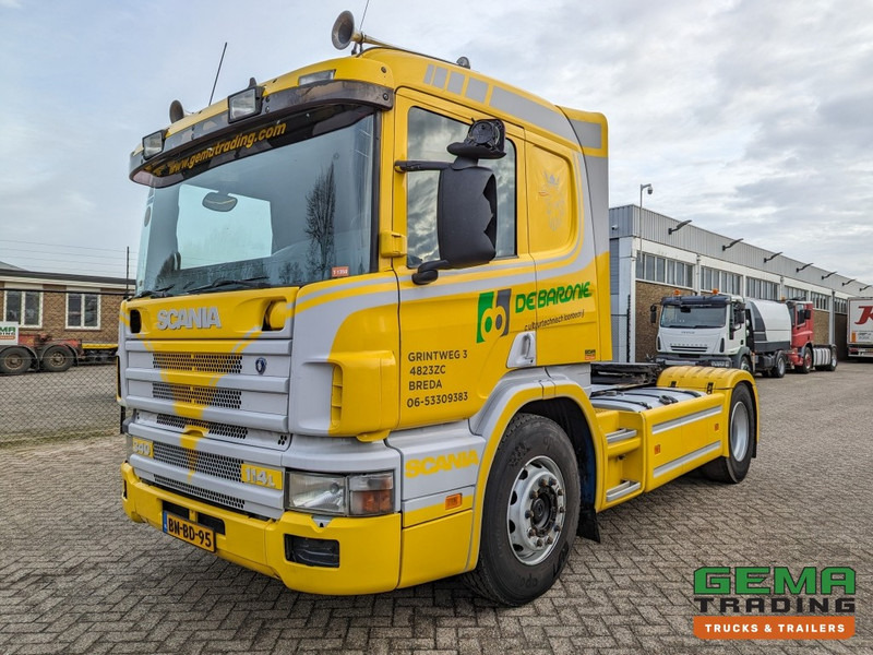 Scania P114-340 LA 4x2 CP19 Euro3 Manual - Side Skirts - Toolbox (T1350) - شاحنة جرار: صور 1 Scania P114-340 LA 4x2 CP19 Euro3 Manual - Side Skirts - Toolbox (T1350) - شاحنة جرار: صور 1
