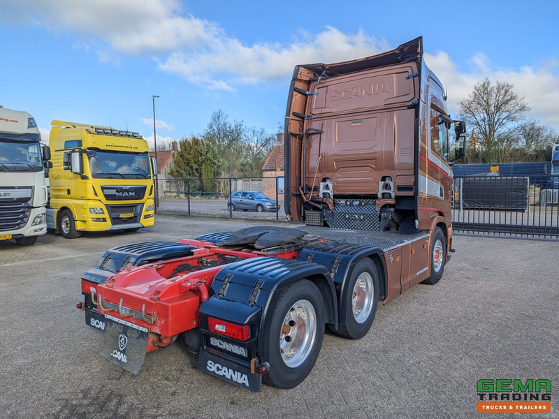 Scania S730 6x4 Topline Euro6 - V8 - Retarder - Costum Interior - Vollucht - Alcoa's - شاحنة جرار: صور 3 Scania S730 6x4 Topline Euro6 - V8 - Retarder - Costum Interior - Vollucht - Alcoa's - شاحنة جرار: صور 3