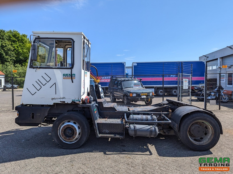 تأجير Terberg YT17 MOTOR DEFECT - MMBS Kenteken Terberg YT17 MOTOR DEFECT - MMBS Kenteken: صور 10