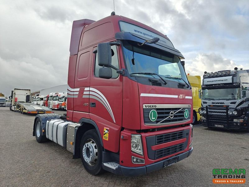 Volvo FH460 4x2 Globetrotter XL Euro5 - Handgeschakeld - Dubbele tanks - شاحنة جرار: صور 2 Volvo FH460 4x2 Globetrotter XL Euro5 - Handgeschakeld - Dubbele tanks - شاحنة جرار: صور 2