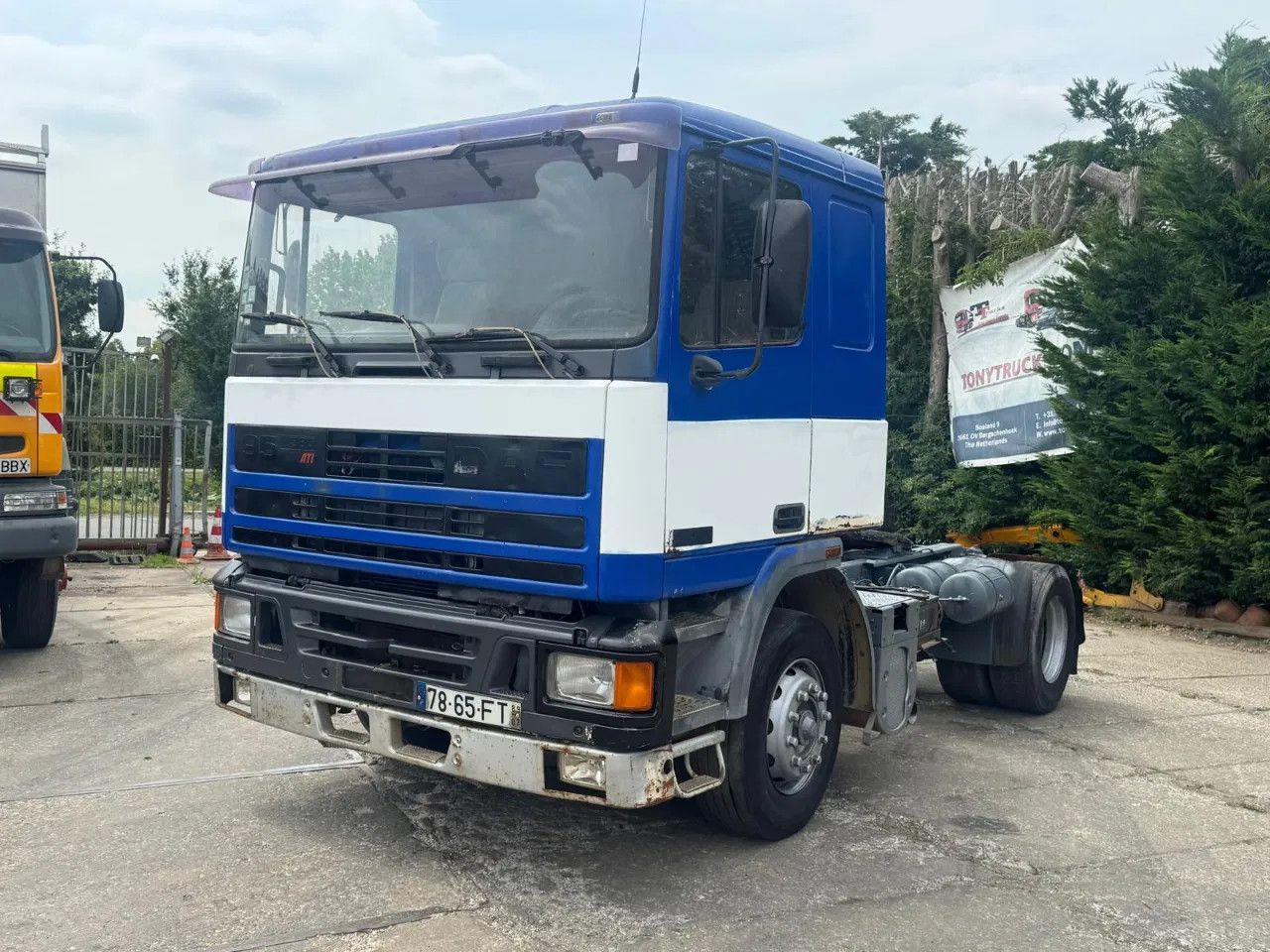 DAF 95.380 ATI 4X2 SPRING/SPRING ZF MAN GEARBOX - شاحنة جرار: صور 2 DAF 95.380 ATI 4X2 SPRING/SPRING ZF MAN GEARBOX - شاحنة جرار: صور 2
